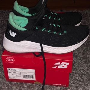 New Balance Fresh Foam Lazr